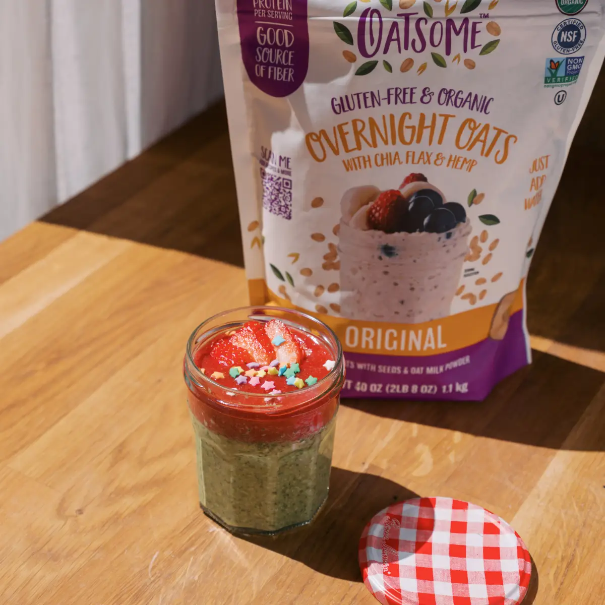 Strawberry Matcha Overnight Oats